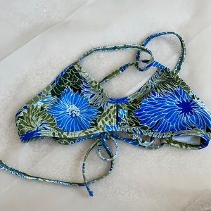 JOLYN “Vent” Bikini Top Size M